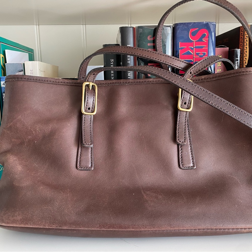 Elegant brown vintage Coach market bag